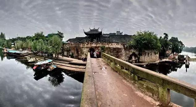 为什么人年纪大了身上就会有老人味，它到底是什么？
